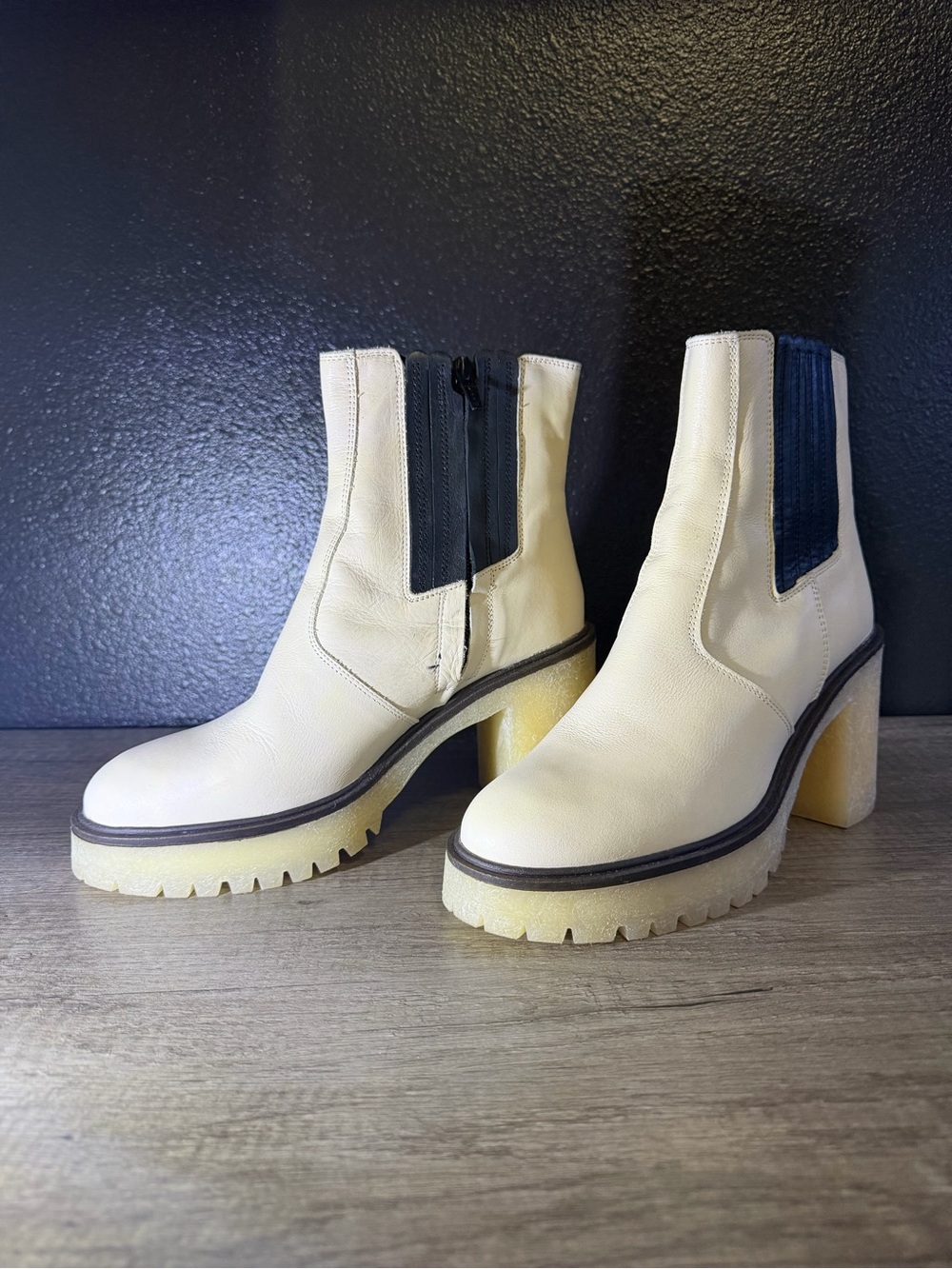 Free People James Chelsea Boot Color BONE Size US 8.5 EU 38.5